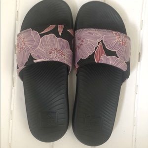 Reef One Slides